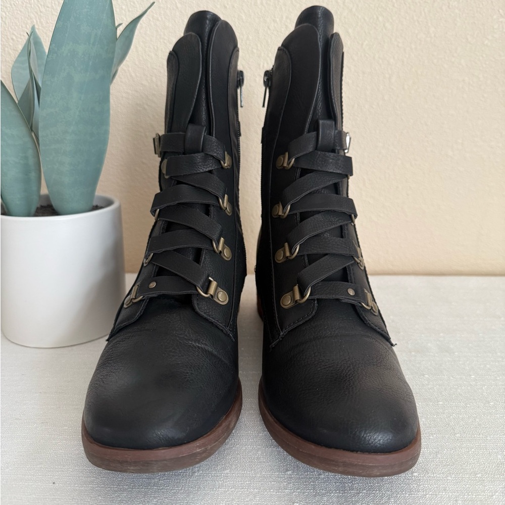 KORKS Reese Black Leather Buckle Lace Up Strap Heeled Ankle Boots - Picture 5 of 15